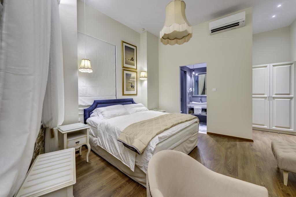 1844 Suites Syros Ermoupoli Buitenkant foto