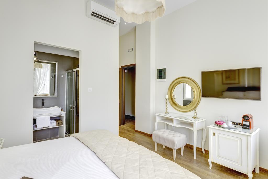 1844 Suites Syros Ermoupoli Buitenkant foto