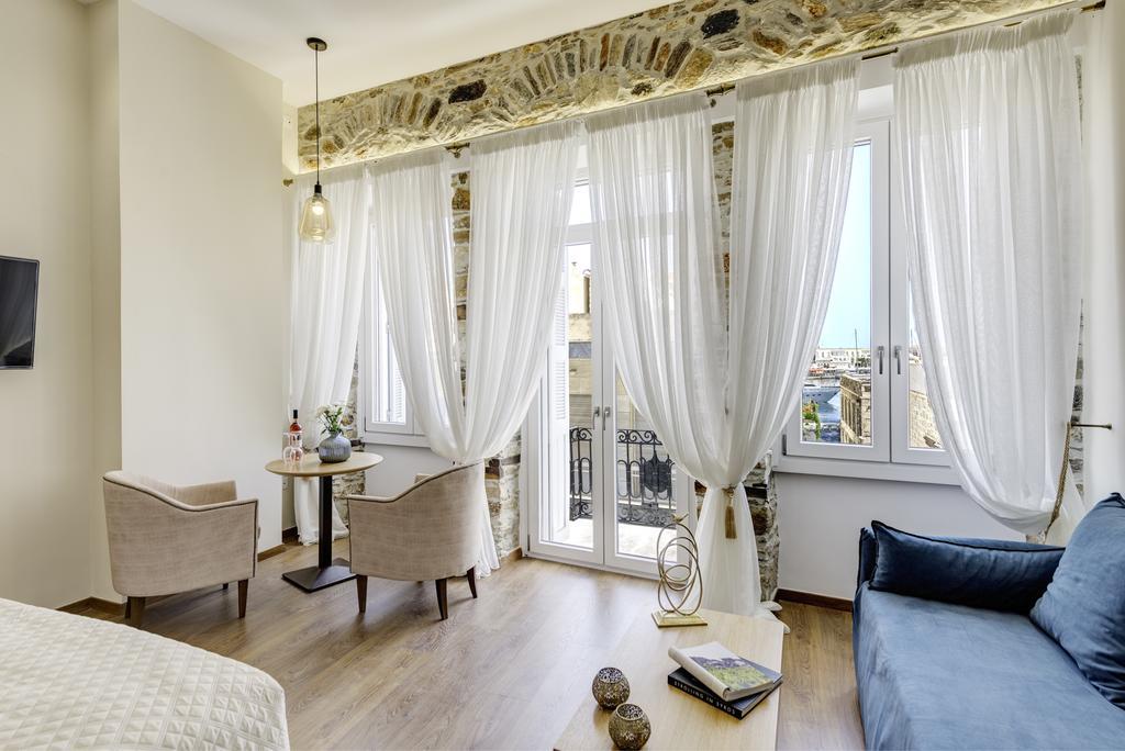 1844 Suites Syros Ermoupoli Buitenkant foto